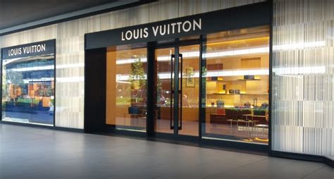 louis vuitton zorlu.